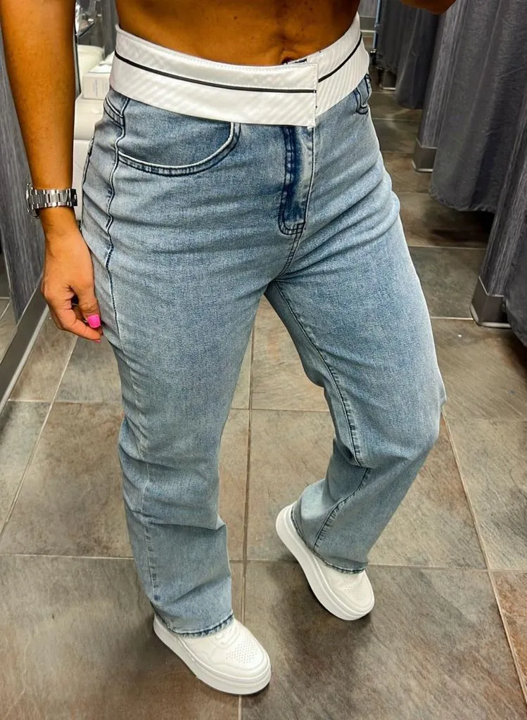 0012 Folded waistband stretch denim jeans