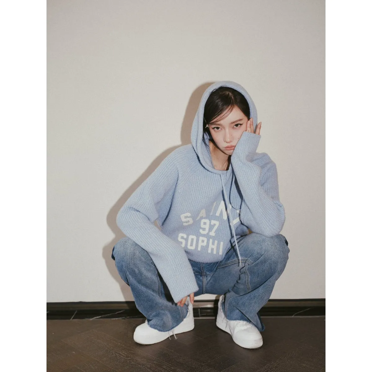 Concise-White Knitted Logo Hoodie Blue