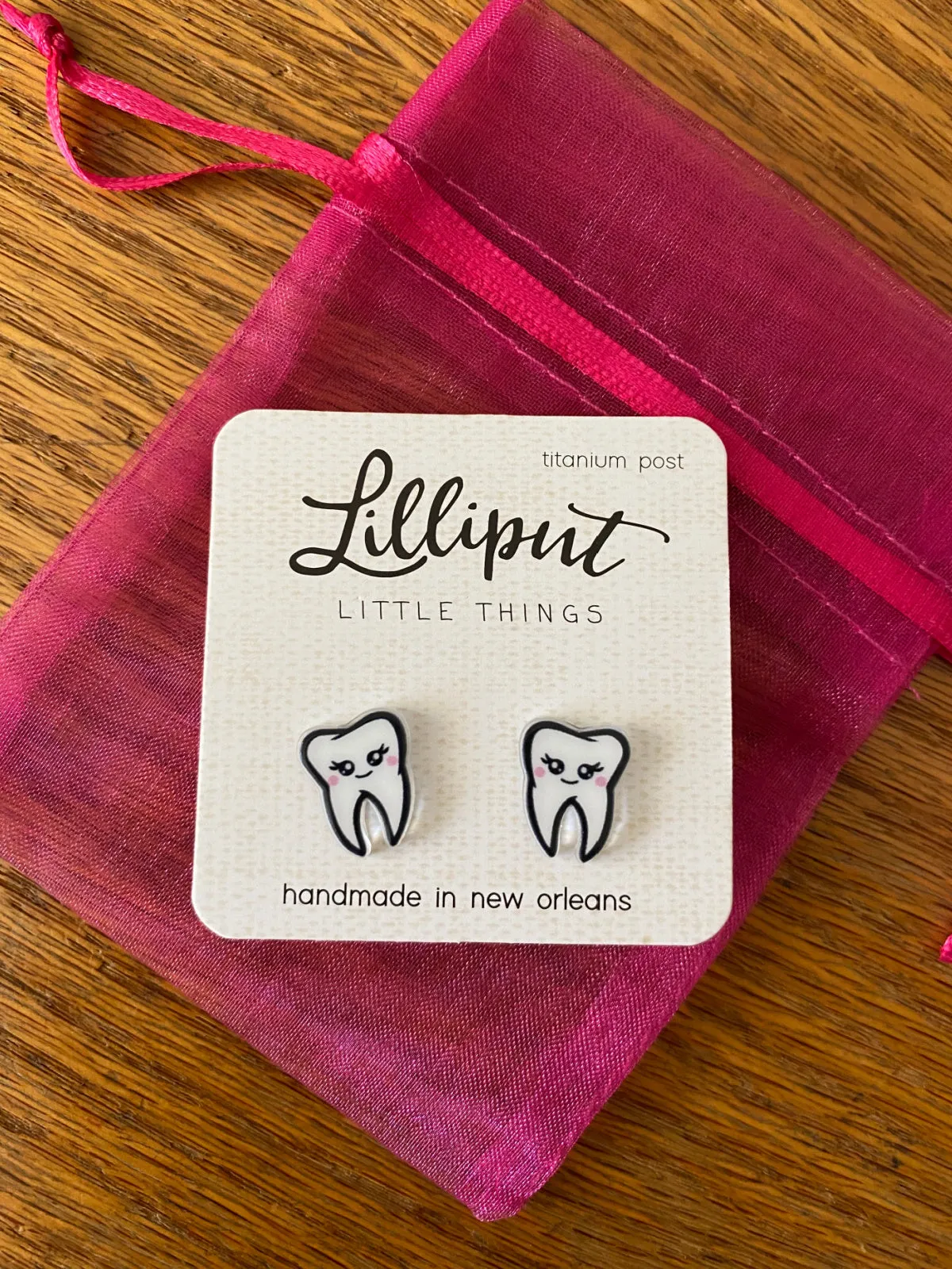 Cutesy Tooth Posts by Lilliput Little Things