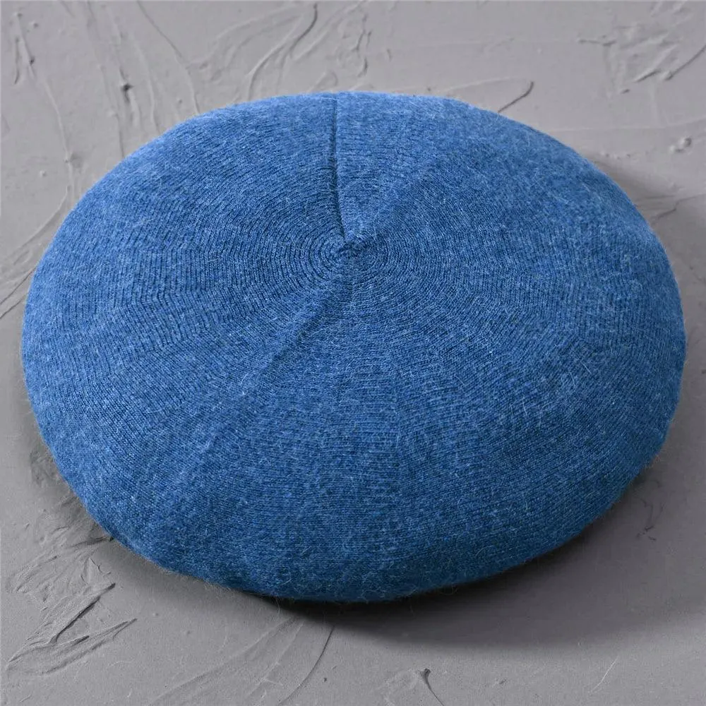 Elegant Cashmere Blend Beret - Trendy Winter Hat for Fashion-Forward Women