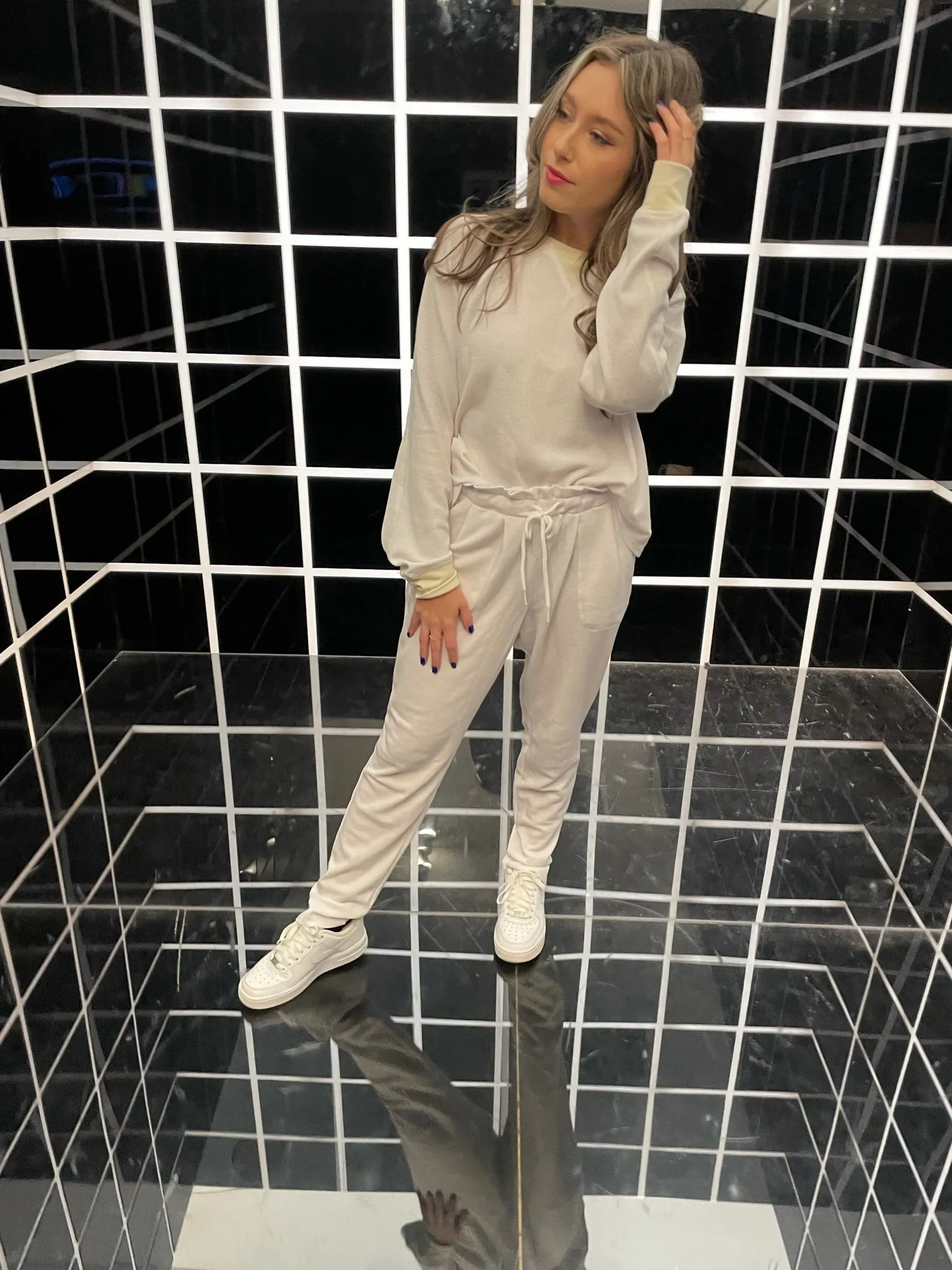 Izzy Paperbag Jogger in White