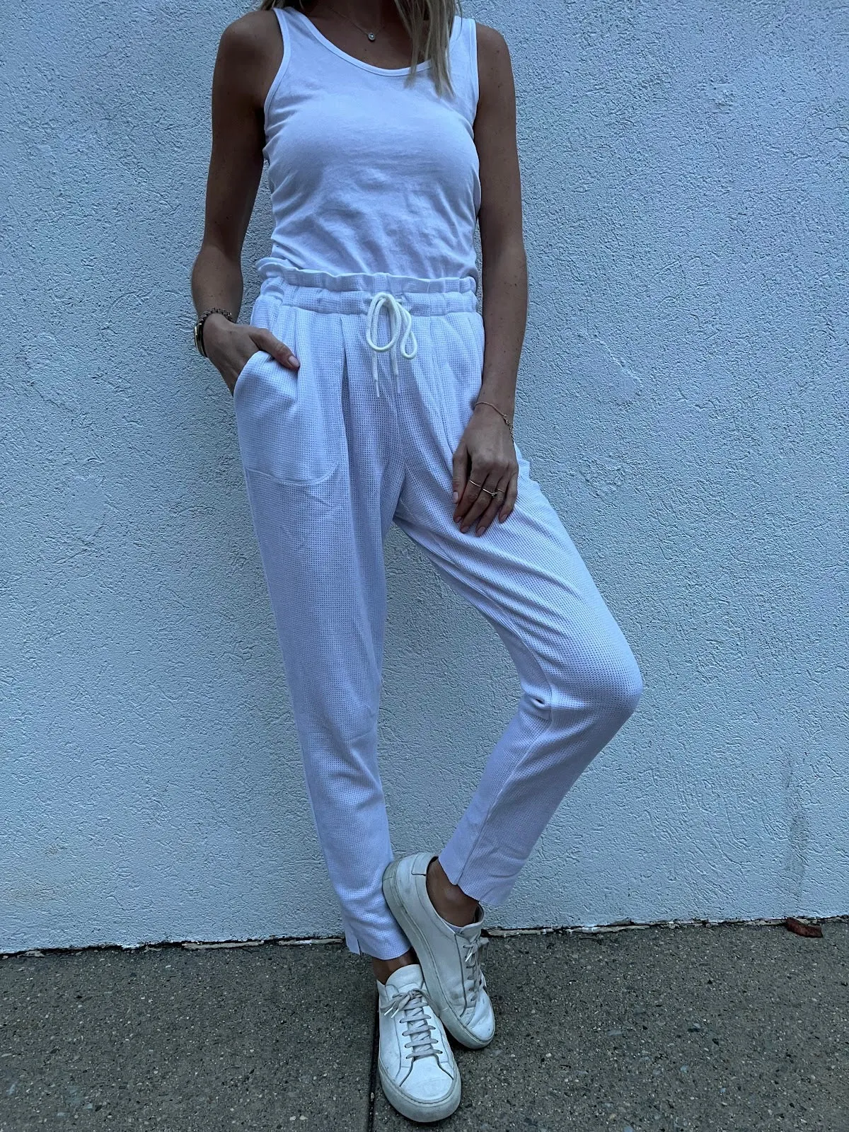 Izzy Paperbag Jogger in White