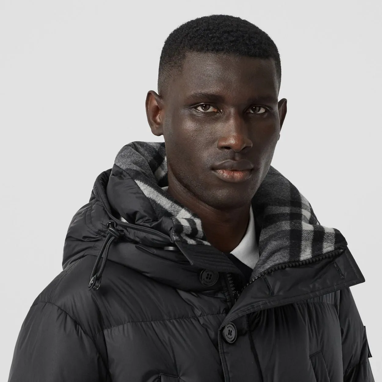 LOGO DETAIL HOODED PUFFER COAT