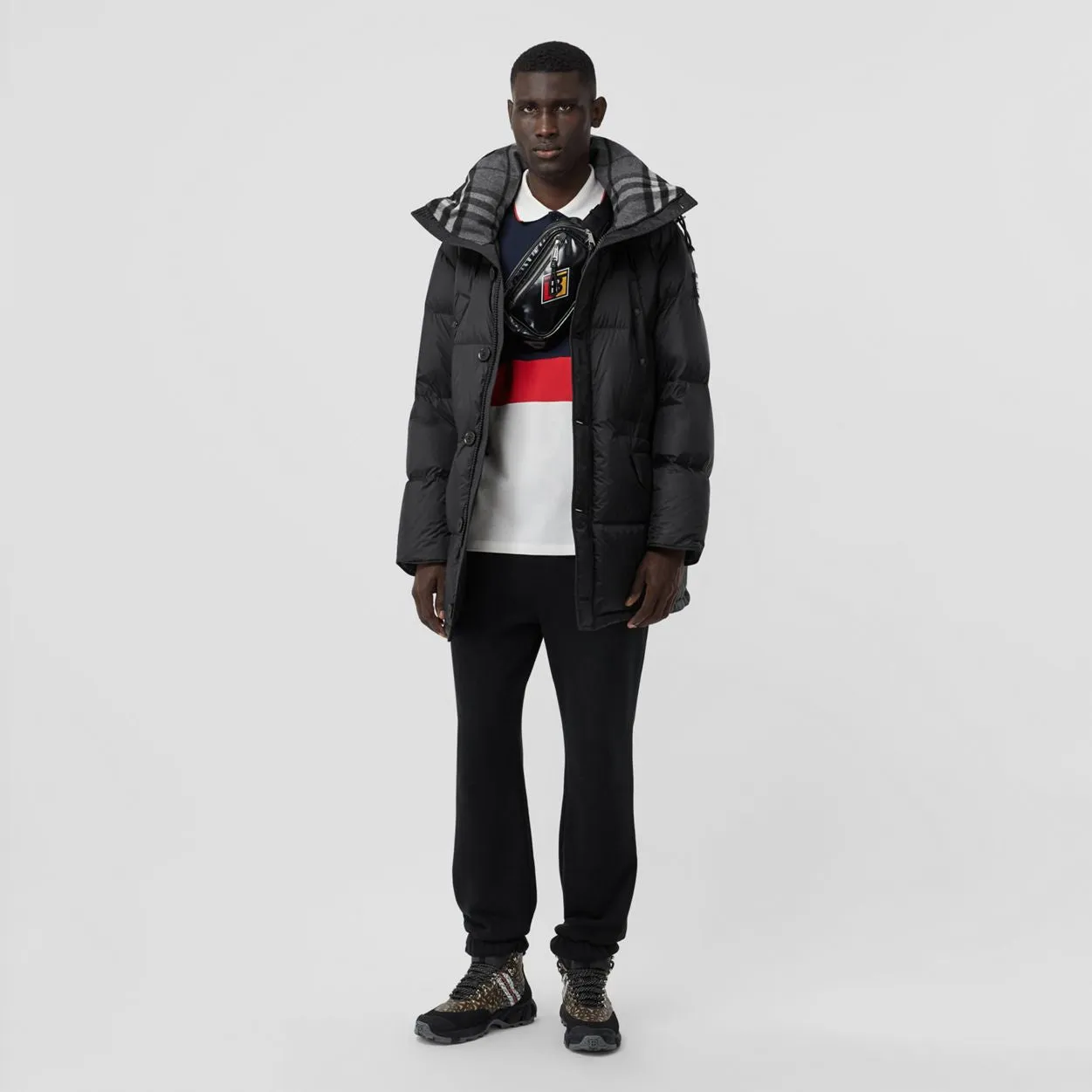 LOGO DETAIL HOODED PUFFER COAT