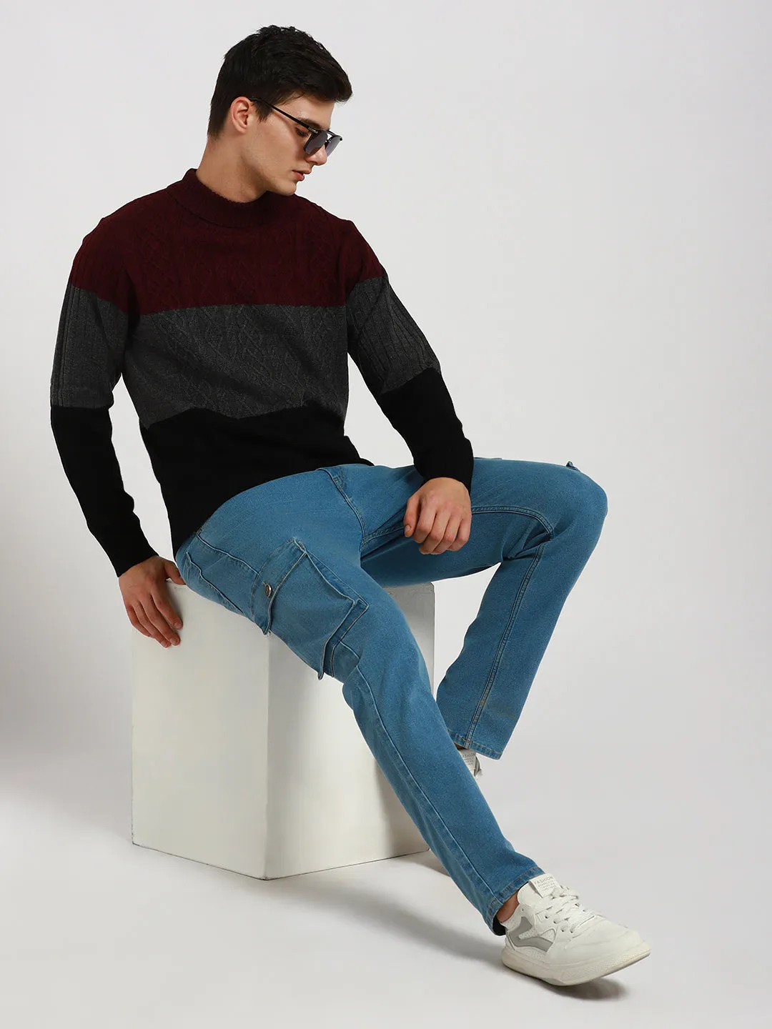 Men's Maroon Colorblock Round neck Pullover Sweater