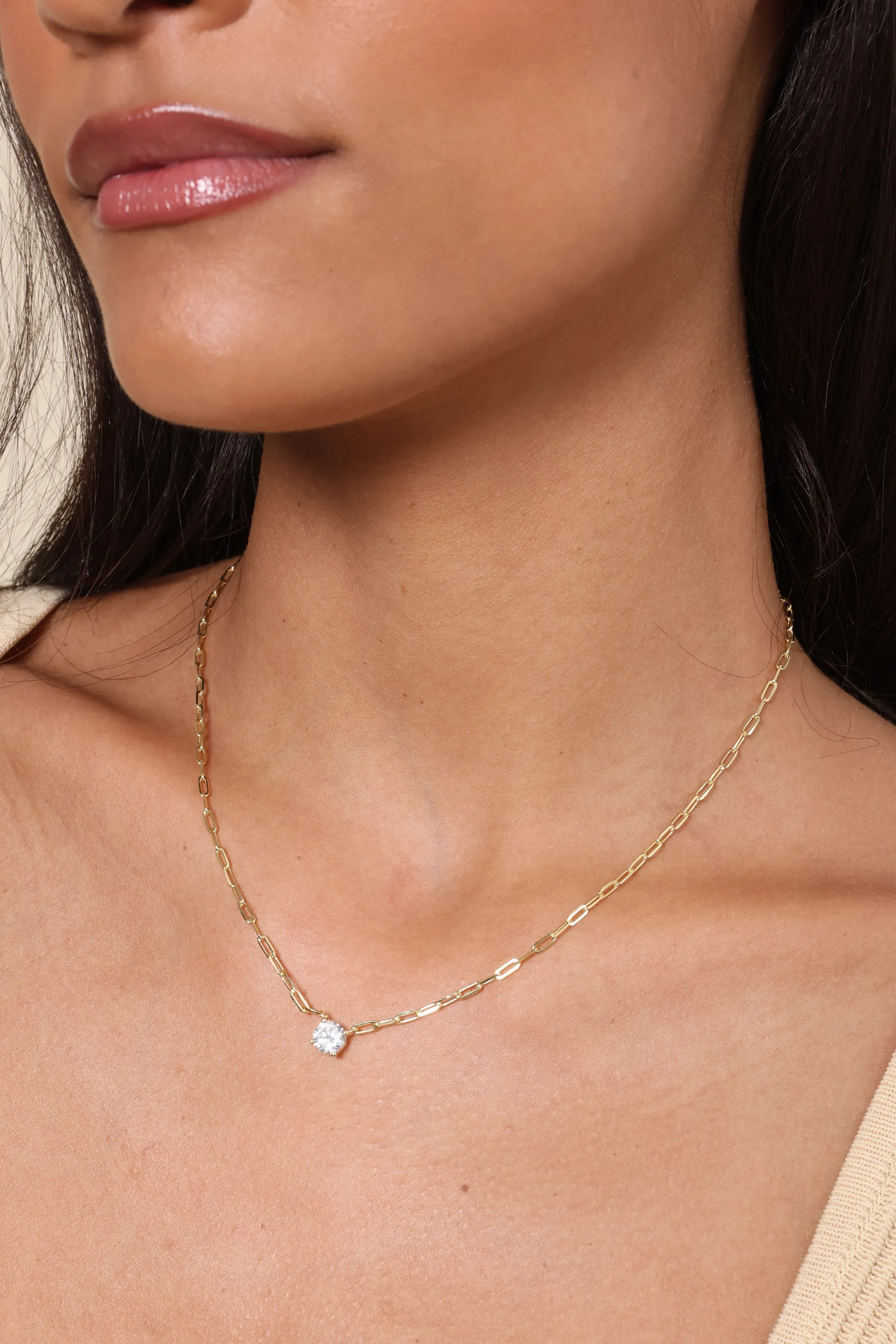 Tess Bezel On Link Chain