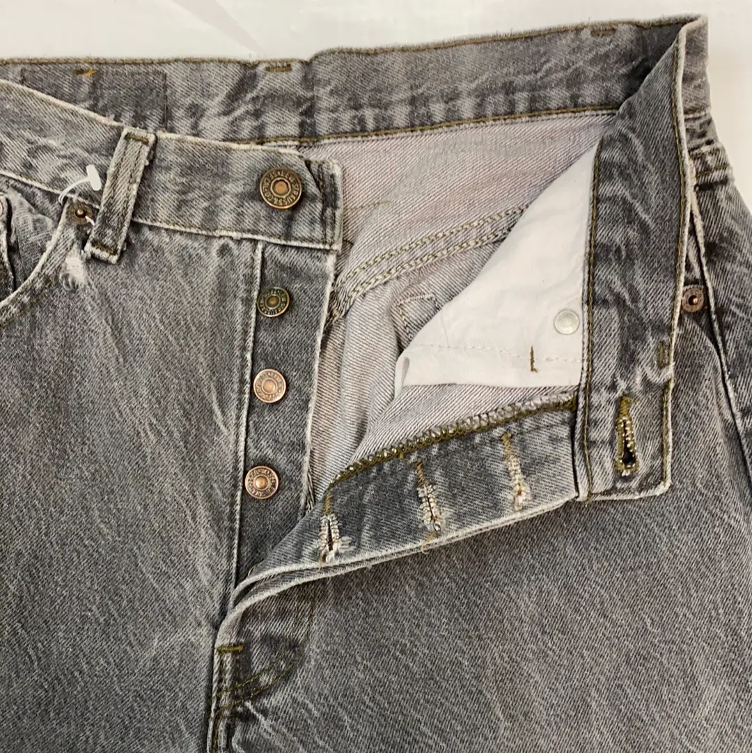 Vintage 1980s 501 Levi’s Grey Denim Pant - W31