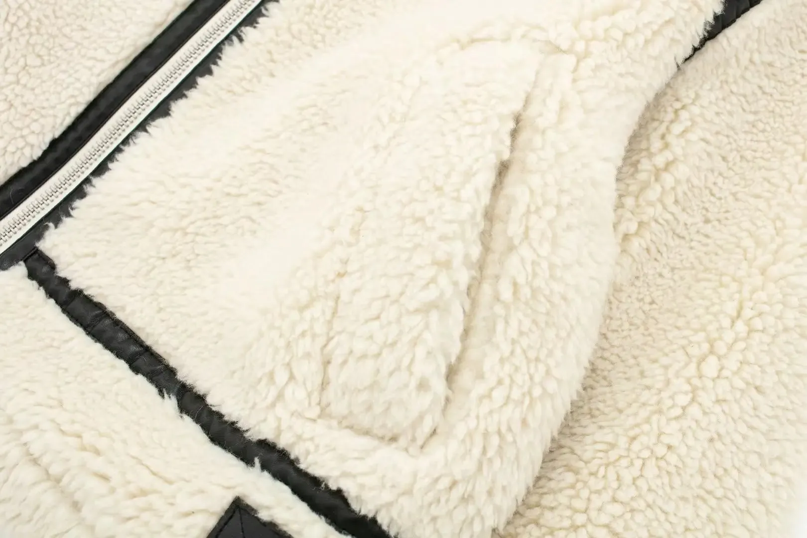 Women's Zip-up Wool Winter  Coat with Black Lined | Ideal for Autumn/Winter